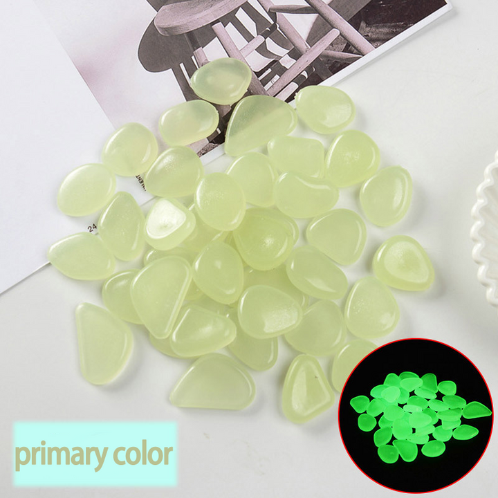 Skanto | Glow-in-the-dark garden stones