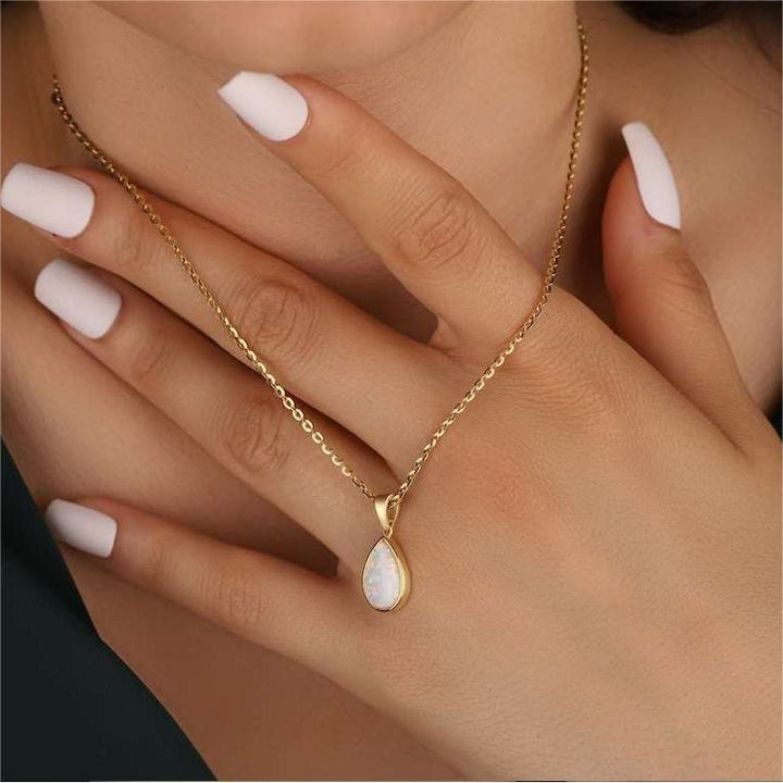 Skanto | 18K Naturlig Opal Dråpe Vedheng Halskjede - Eloise