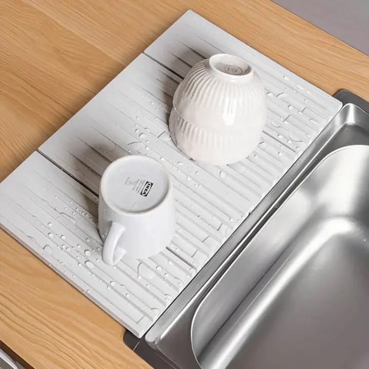 Skanto | WaterDrain – Sammenleggbar Silikonmatte for Tørring og Beskyttelse av Arbeidsoverflater