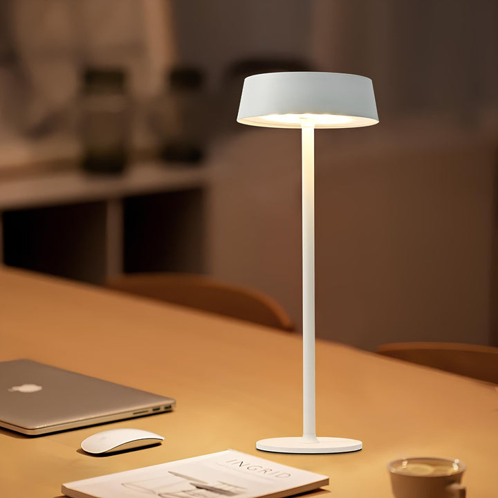 Skanto | Slank Moderne Bordlampe