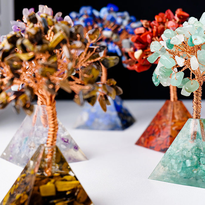 Norvo | Naturstein Grus Pyramide Base Feng Shui Tre