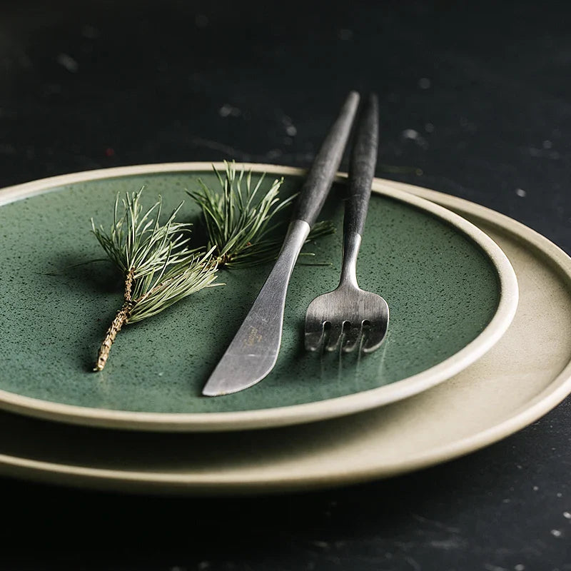 Keramisk middagstallerken Elegant western servise for biff og salater | Skanto