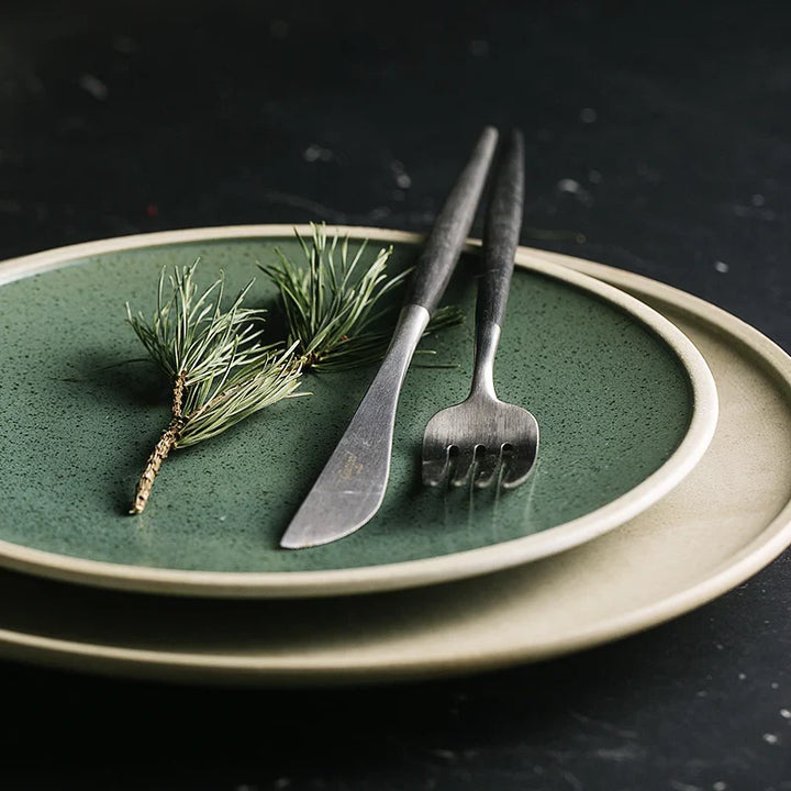 Keramisk middagstallerken Elegant western servise for biff og salater | Skanto