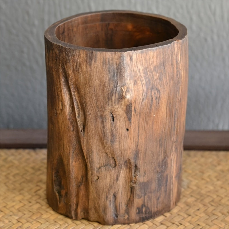 Handgefertigter Stiftehalter aus Holz – Einzigartige und natürliche Optik