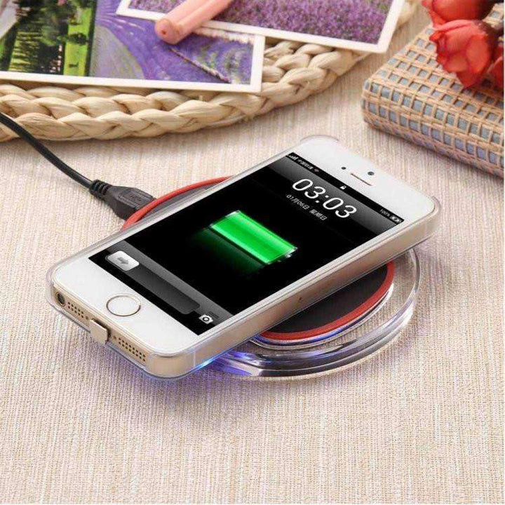 Skanto | Crystal Charger Station - JA, DU KAN...Lade iPhone'en din trådløst!
