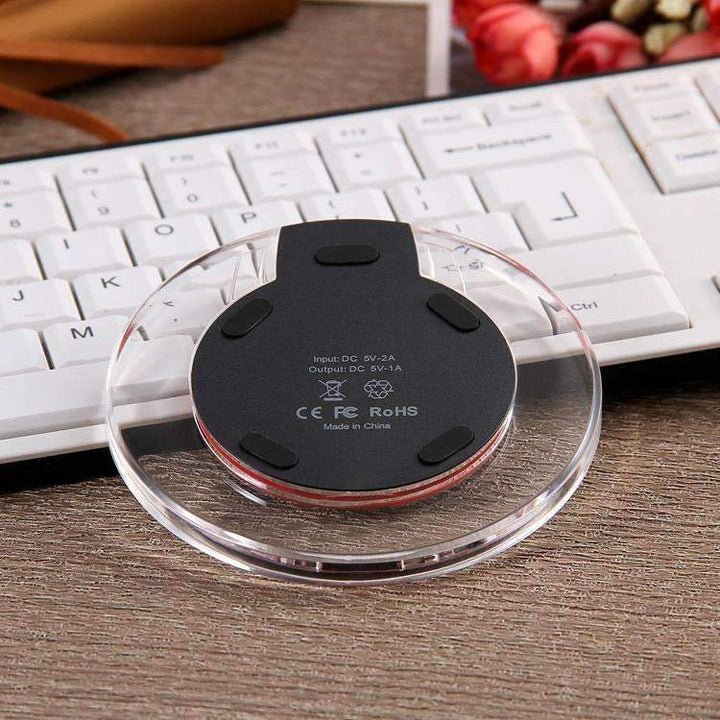 Skanto | Crystal Charger Station - JA, DU KAN...Lade iPhone'en din trådløst!