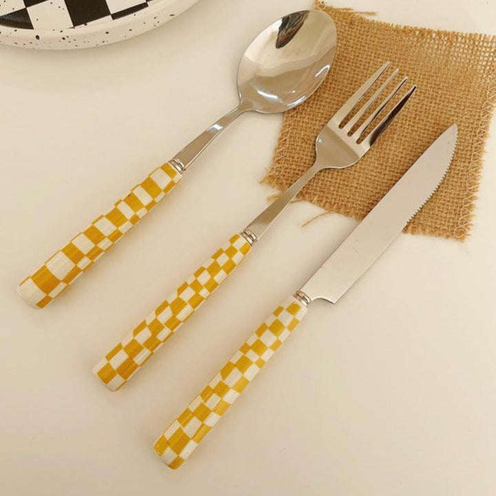 Skanto | RetroChef – Stilfullt bestikk i rustfritt stål med sjakkmønster