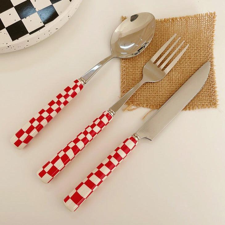 Skanto | RetroChef – Stilfullt bestikk i rustfritt stål med sjakkmønster