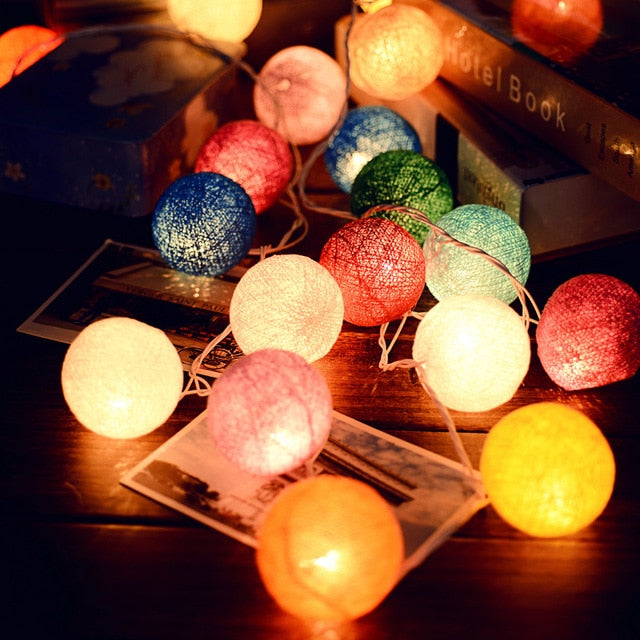 Skanto | Munter Kato Light-Up Ball Sling - LumiBall