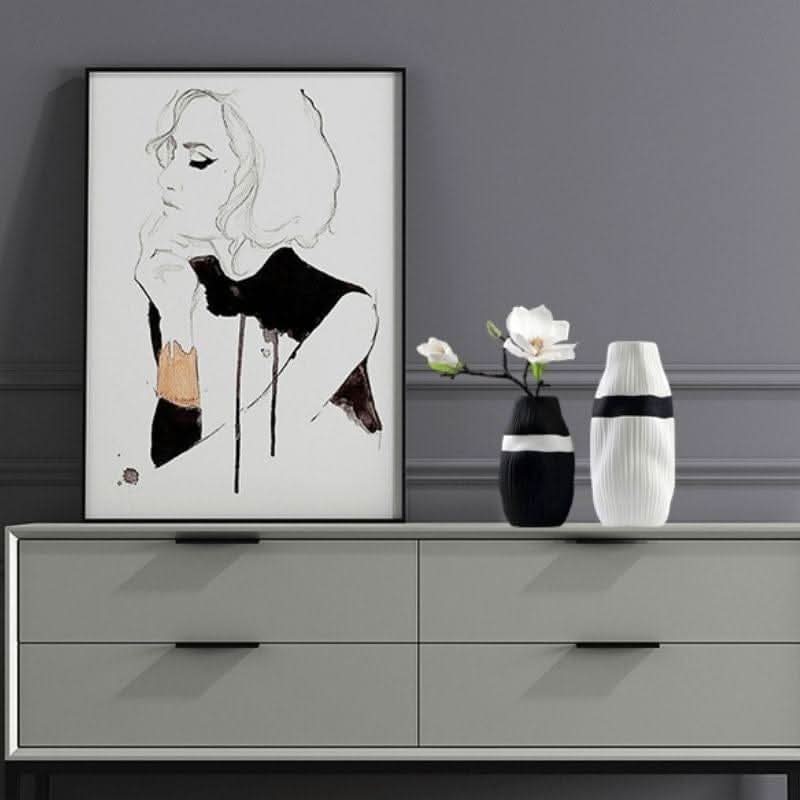 Skanto | HIKARIA – Elegant keramisk vase for moderne akenter