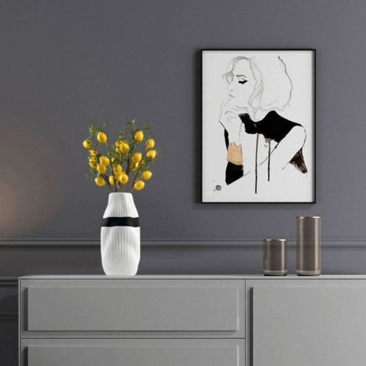 Skanto | HIKARIA – Elegant keramisk vase for moderne akenter