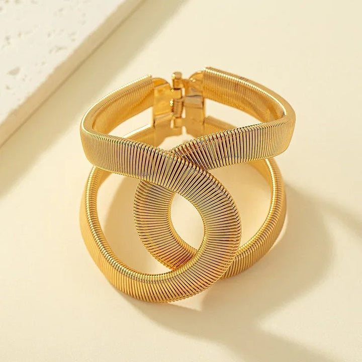 Skanto | Chunky Spiral Cuff Bracelet