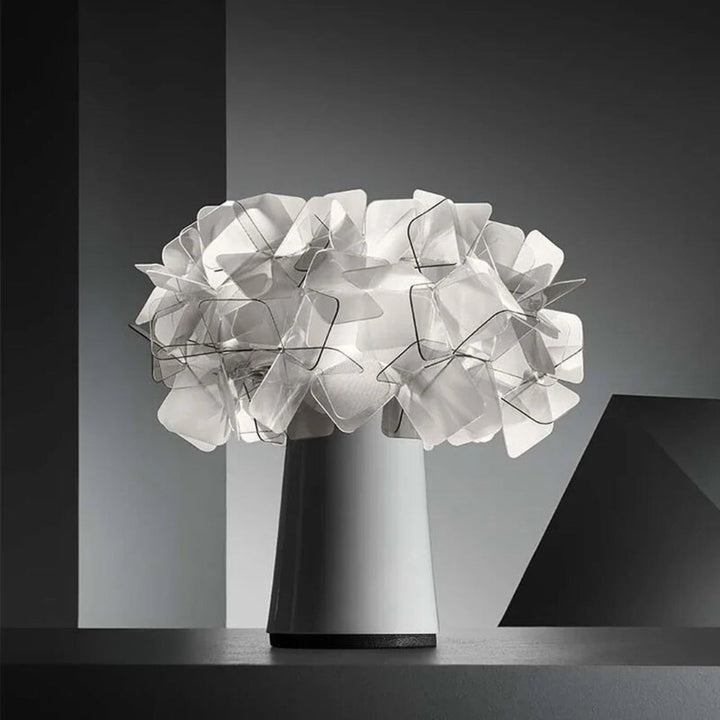 LumaTouch Elegant LED Skrivebordslampe Skanto