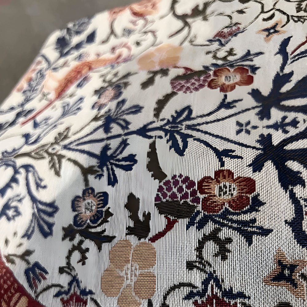 Skanto | EVERBLOOM LINENS – Elegant Duket med Blomster- og Fugl Jacquard Design