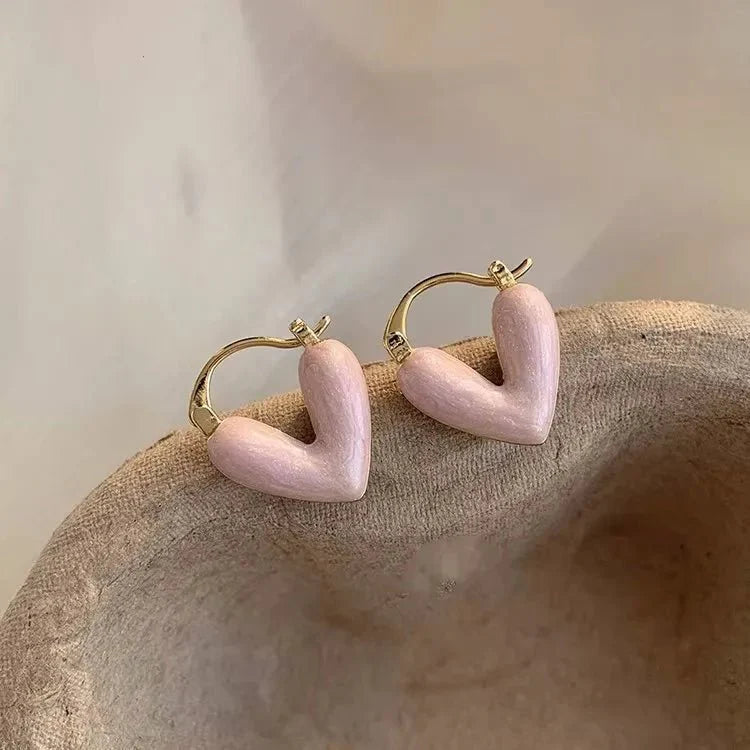 Skanto | Elegante emalje hjerteøreringer