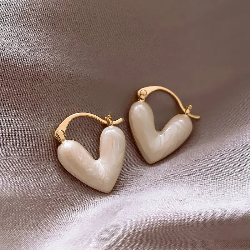 Skanto | Elegante emalje hjerteøreringer