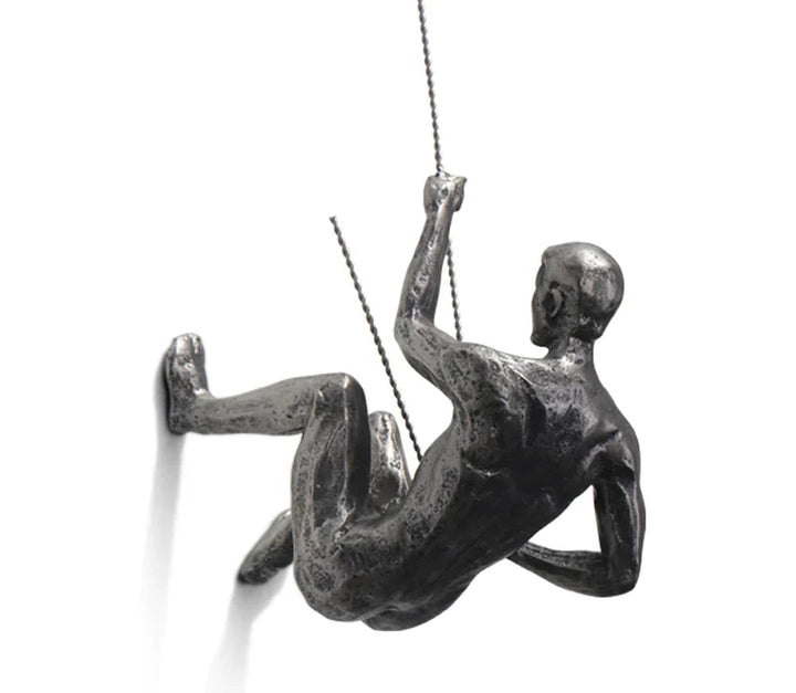 Skanto | Klatrevegg Skulptur – PeakFigures