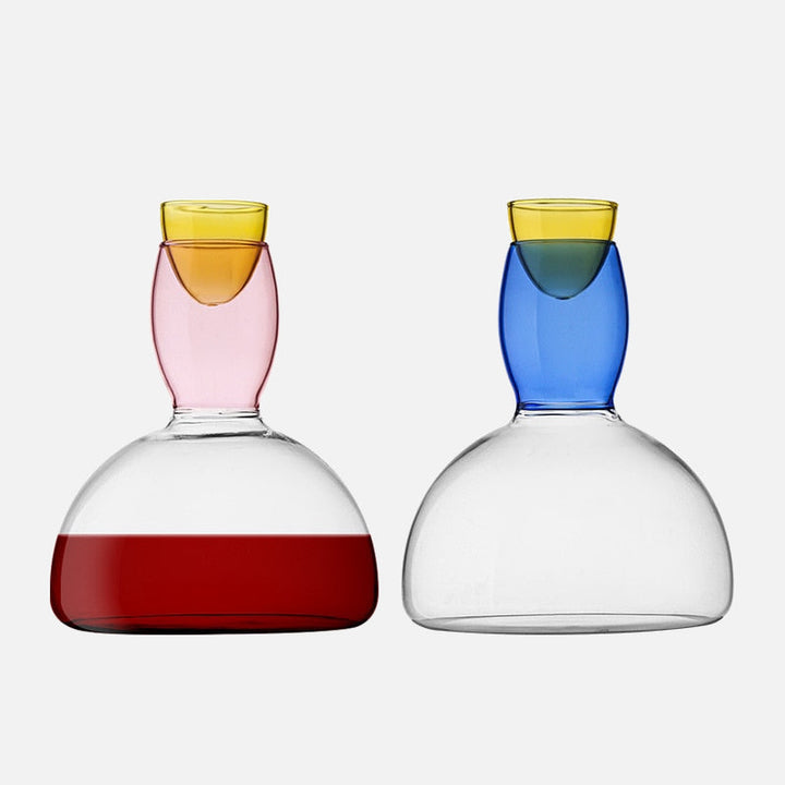 Skanto | Kalk og karaffel laget av farget glass av Phillips