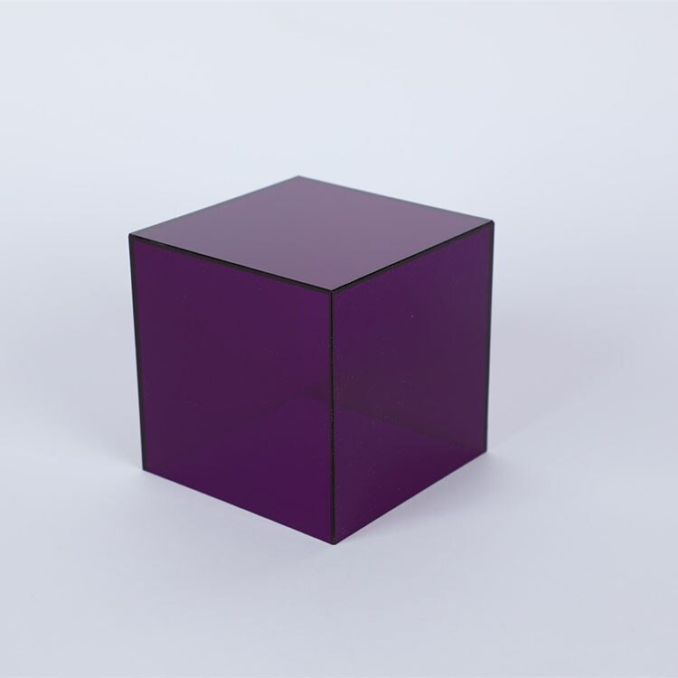 Norvo | ClearCharm – Elegant akryl oppbevaringsboks med gjennomsiktig design for luksuriøse presentasjoner