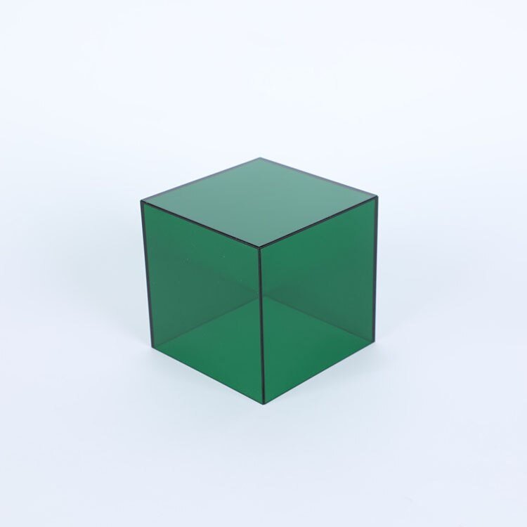 Norvo | ClearCharm – Elegant akryl oppbevaringsboks med gjennomsiktig design for luksuriøse presentasjoner