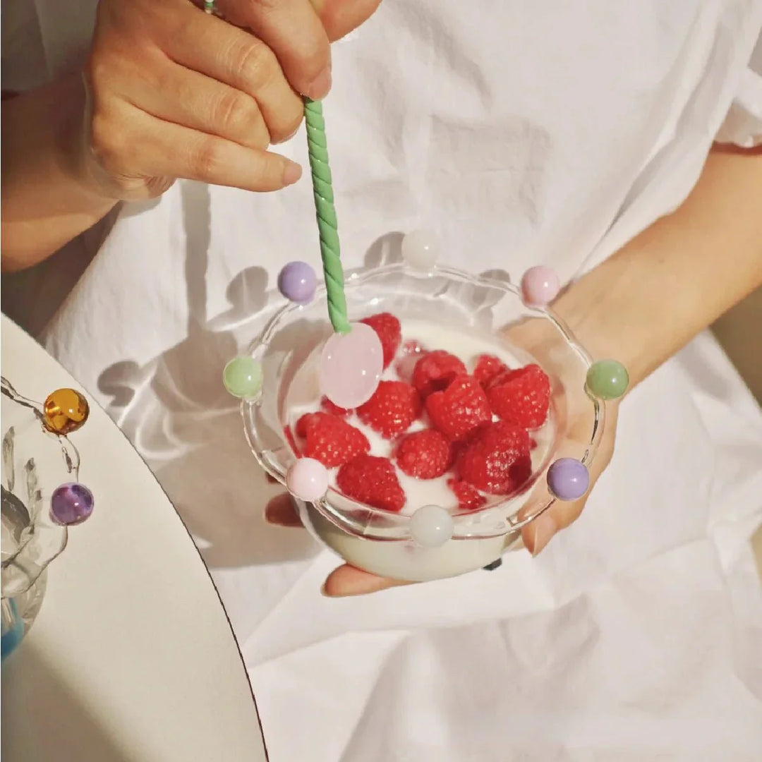 Fargerik Kroneformet Dessertskål - Miljøvennlig Glassdesign | Skanto