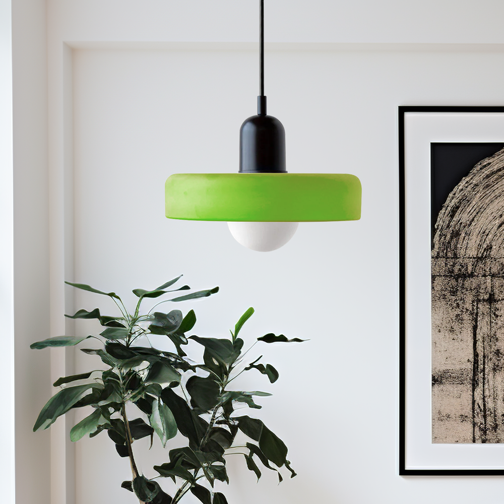 Skanto | Fargerik Pendellampe i Bauhaus Stil - StiloGlas