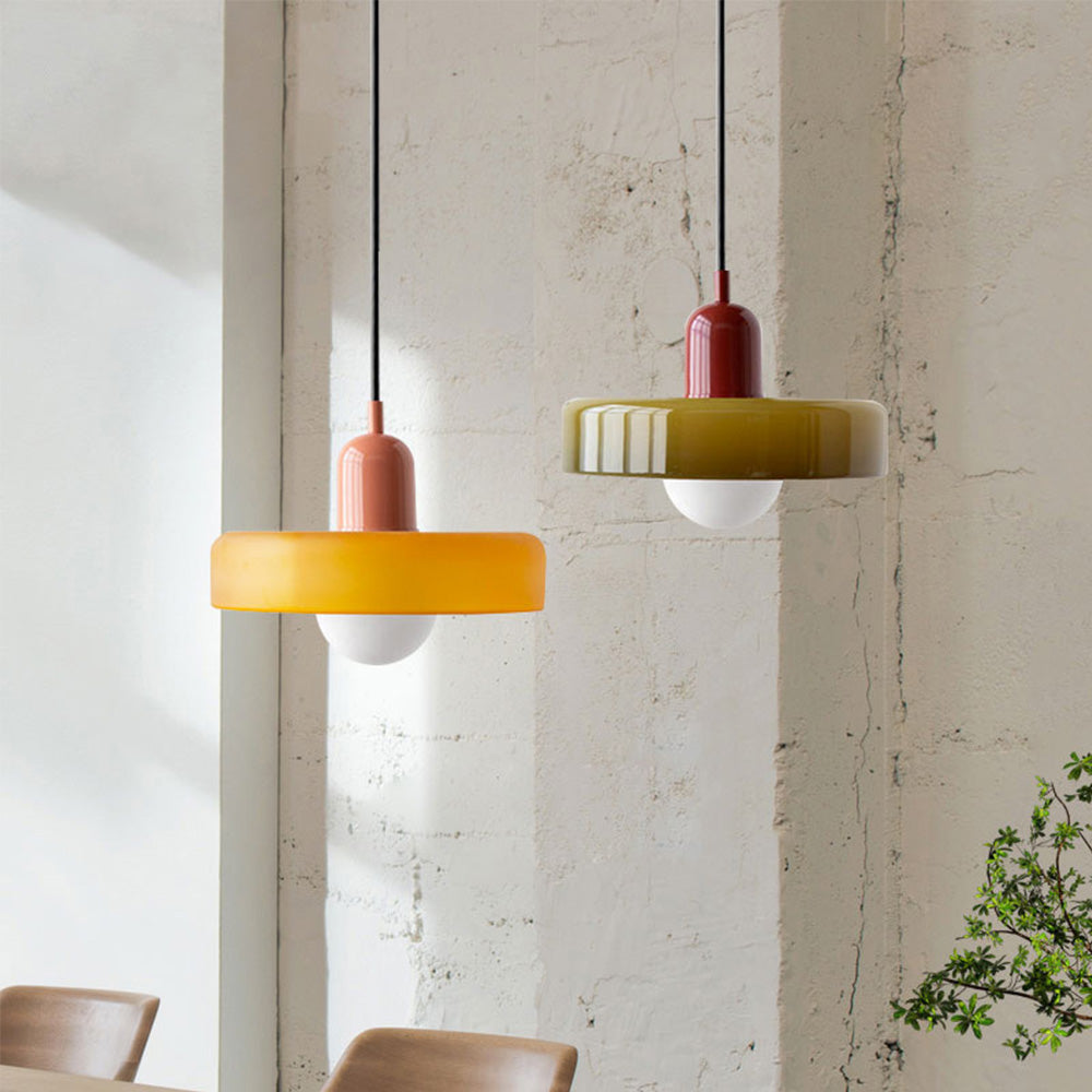 Skanto | Fargerik Pendellampe i Bauhaus Stil - StiloGlas