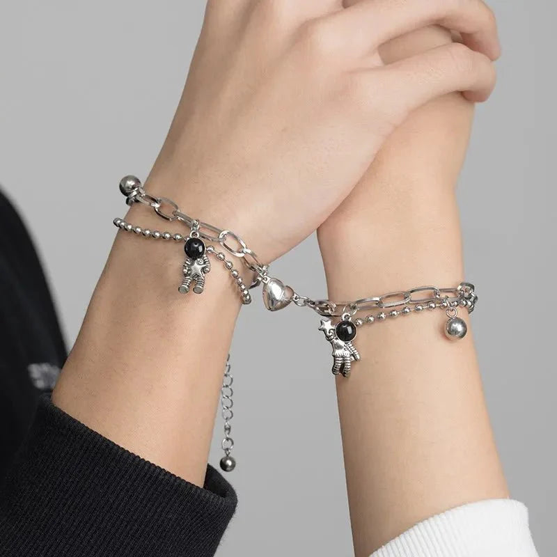 Skanto | Par Astronaut Magnetisk Hjerte Armbånd Sett