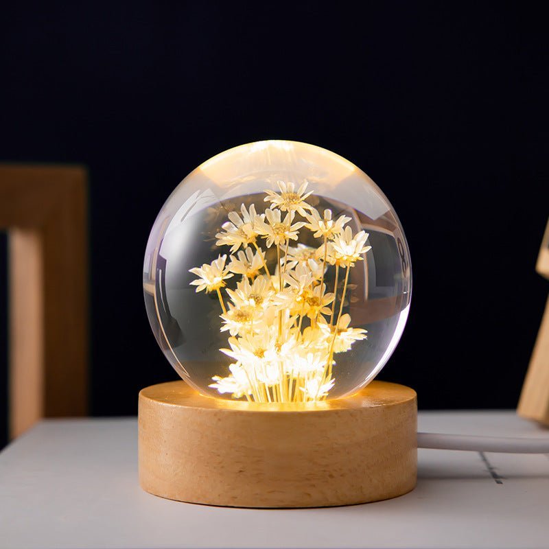 Skanto | Krystallkulelampe med evige blomster – Lumora