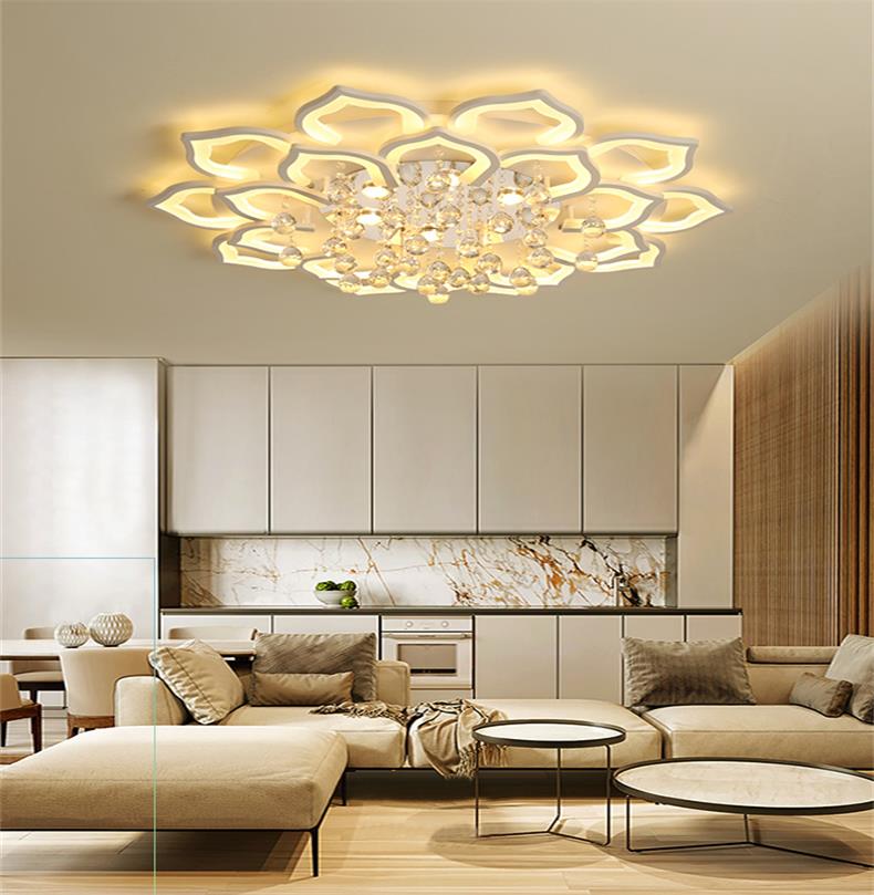 Skanto | Crystal Lotus Taklampe - LumiLotus