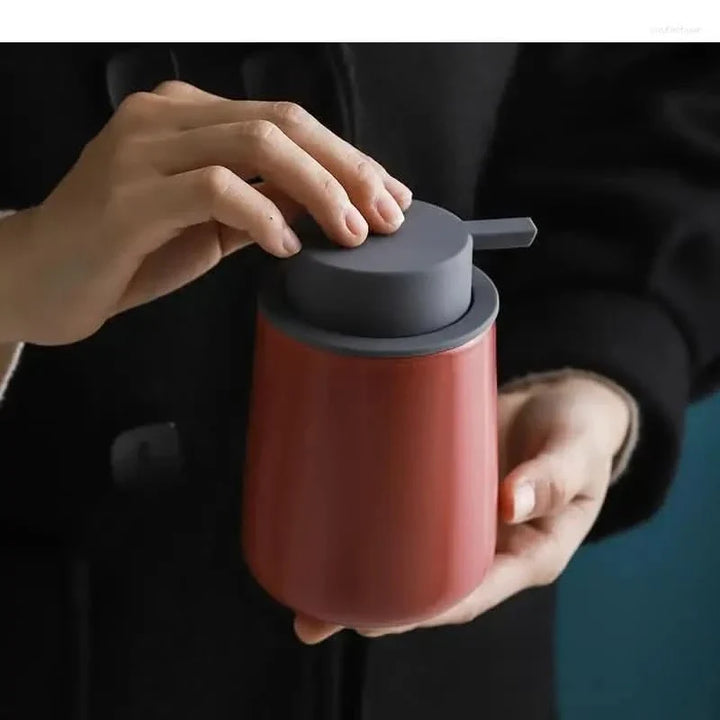 Skanto | Rova - Stilig Dispenser