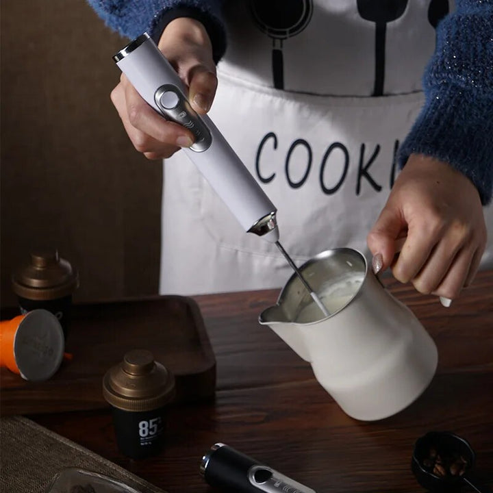 Skanto | Kraftig Håndholdt Melkeskummer & Skummaker