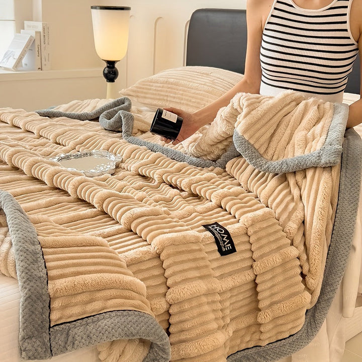 LuxeFleece - Myk Pledd for Varme og Stil Skanto