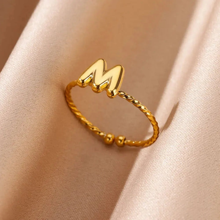 Skanto | Delikat Justerbar Boble Bokstav Initial Ring