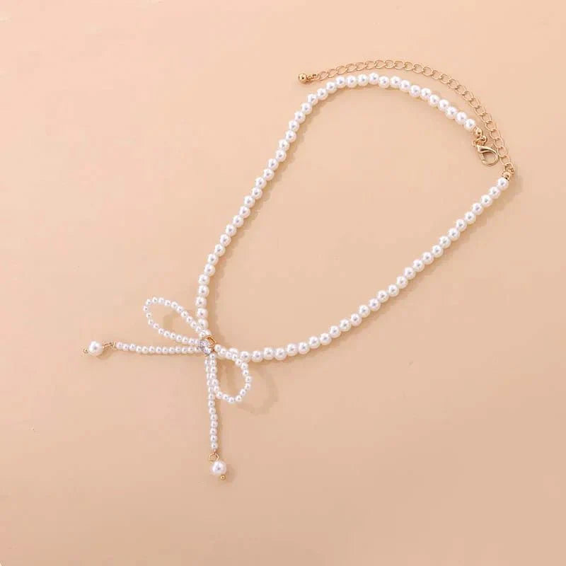 Skanto | Delikat Perle Bue Choker Halskjede