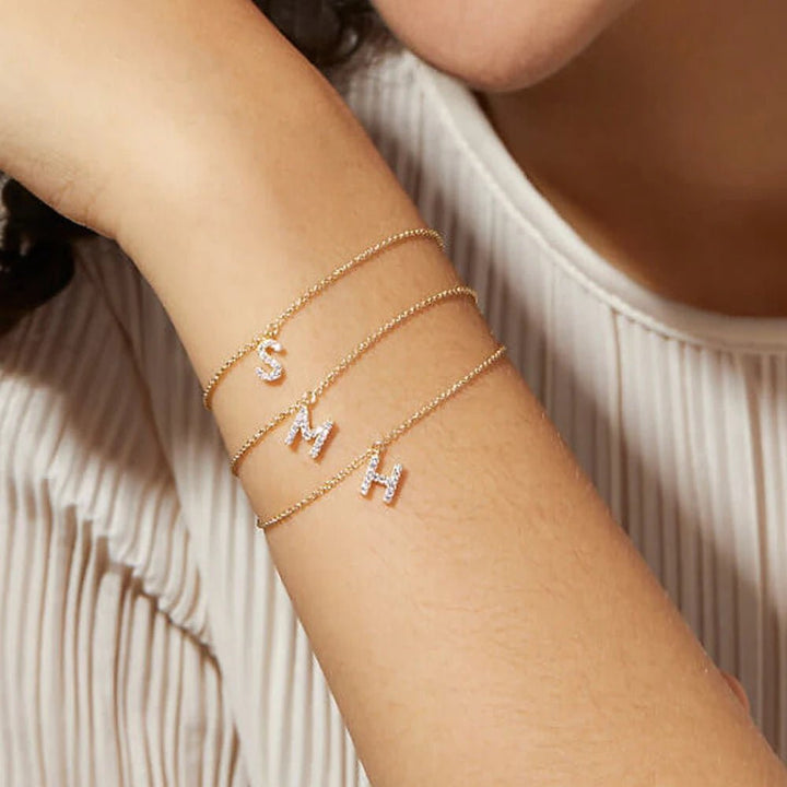 Skanto | Delikat Kjede Diamant Initial Armbånd