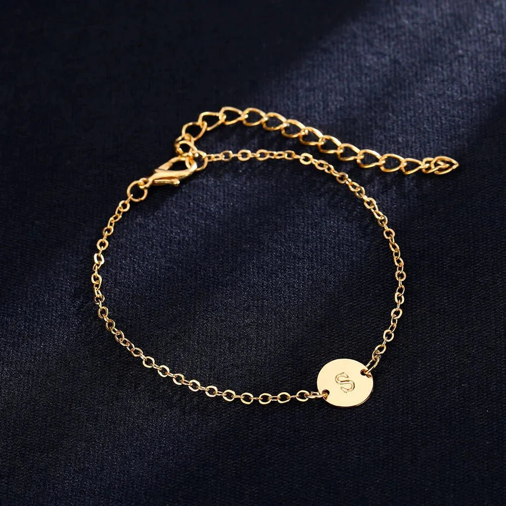 Skanto | Delikat Kjede Bokstav Initial Charm Armbånd