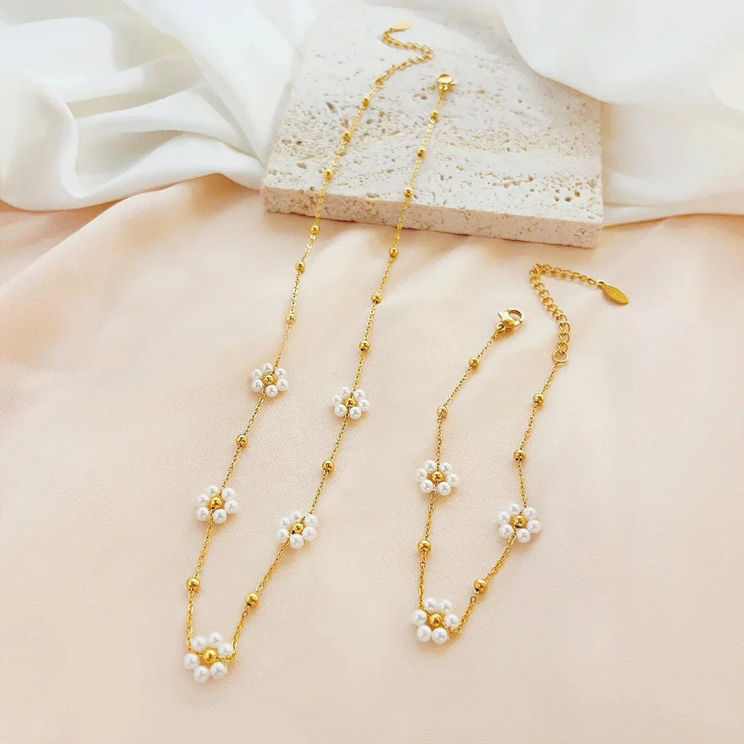 Skanto | Delikat Daisy Halskjede & Armbånd