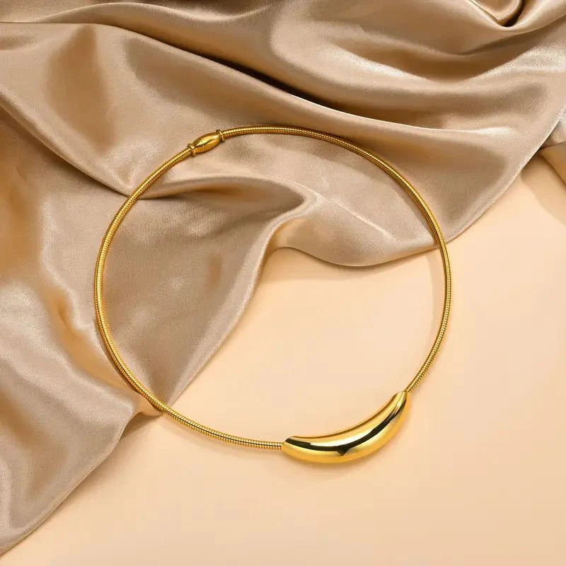 Skanto | Delikat Moderne Curve Choker Halskjede