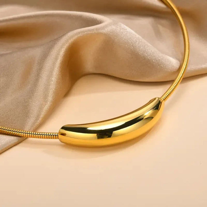 Skanto | Delikat Moderne Curve Choker Halskjede