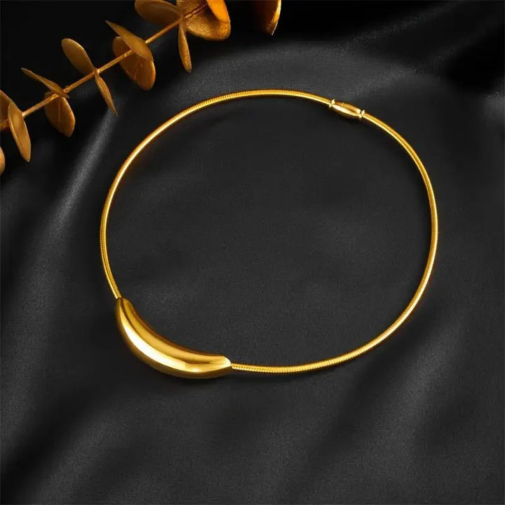Skanto | Delikat Moderne Curve Choker Halskjede