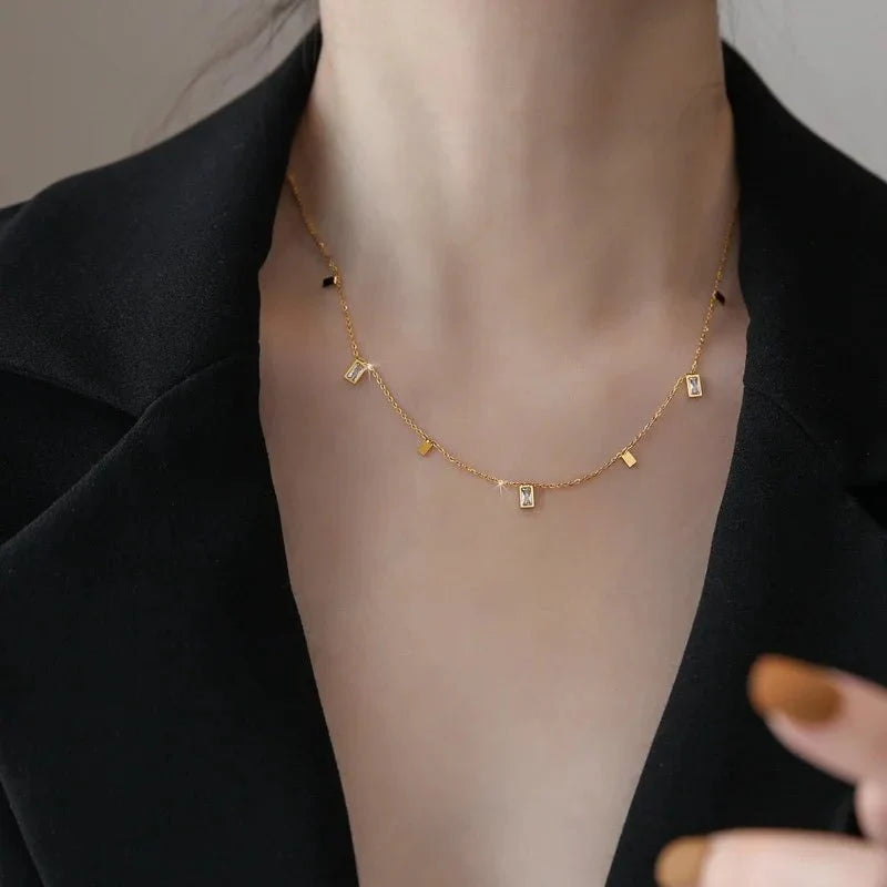 Skanto | Delikat rektangulær diamant choker