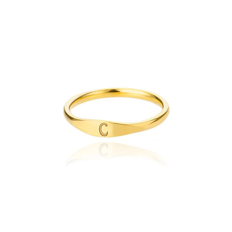 Skanto | Delikat Tynn Bokstav Initial Ring