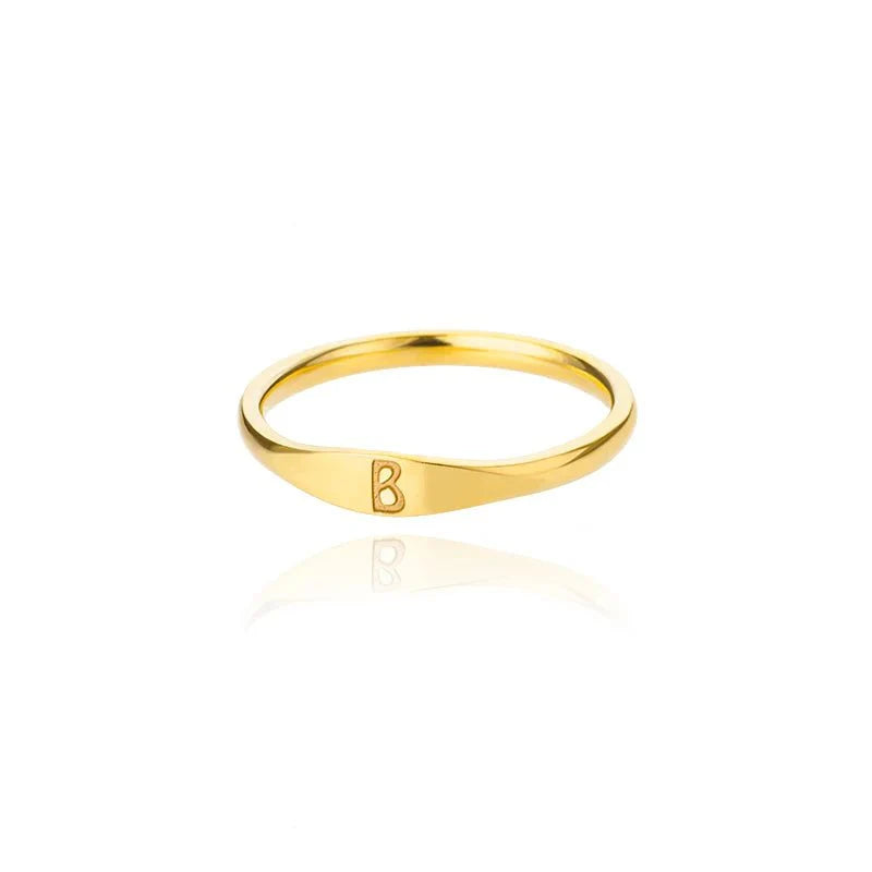 Skanto | Delikat Tynn Bokstav Initial Ring