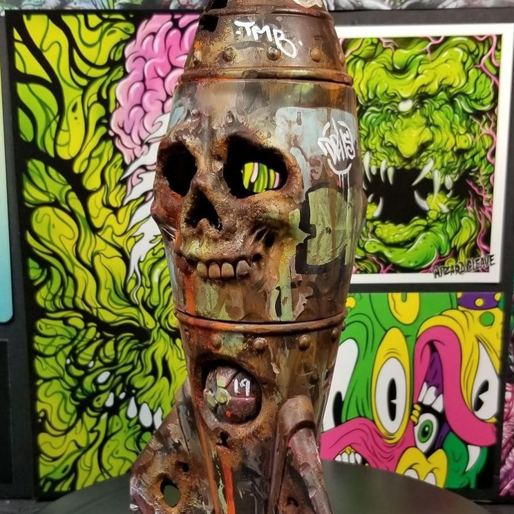 Skanto | The Skull Bomb - Lite Kjernekraft Hodeplagg Dekor