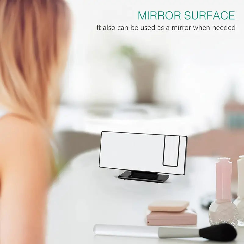 Norvo | 180° Justerbar LED prosjektionsvekkerklokke – Snus, 12/24H Tid & Temperaturvisning, Speildesign – USB-drevet, Nattmodus & Minnefunksjon