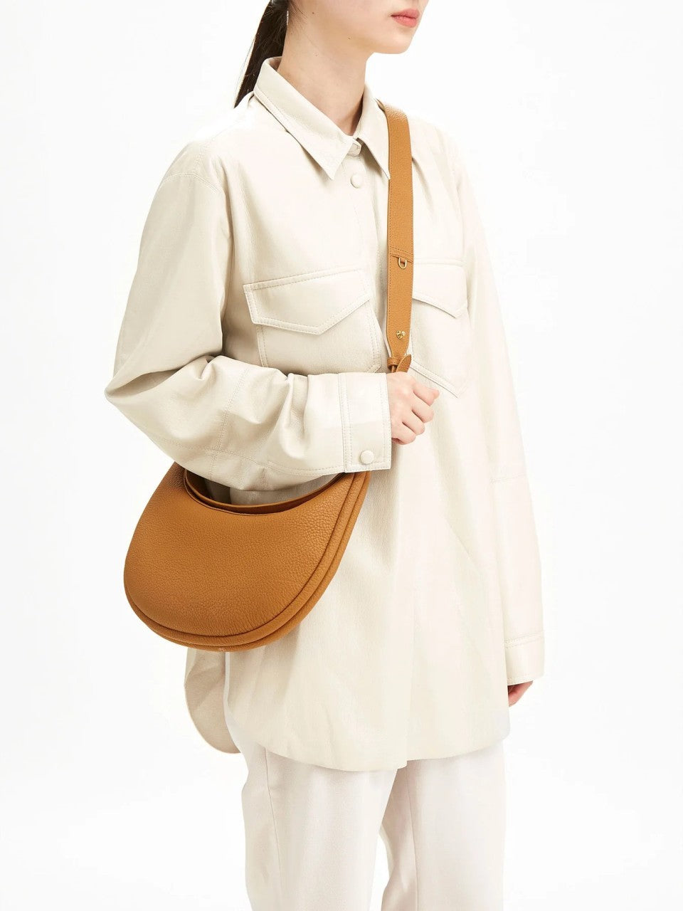 Skanto | Thonia – Chic Minimalist Halvmåne Skulderveske Elegant Moderne Crossbody Veske for Kvinner