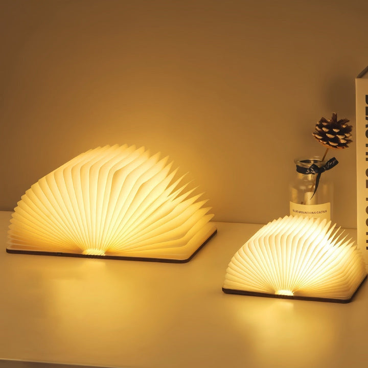 Skanto | 📖 Tre Boklampe - For Skrivebord Studie Gave Dekorasjon Lys