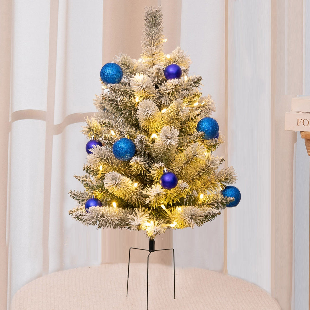 Skanto | Forhåndsbelyst kunstig juletre