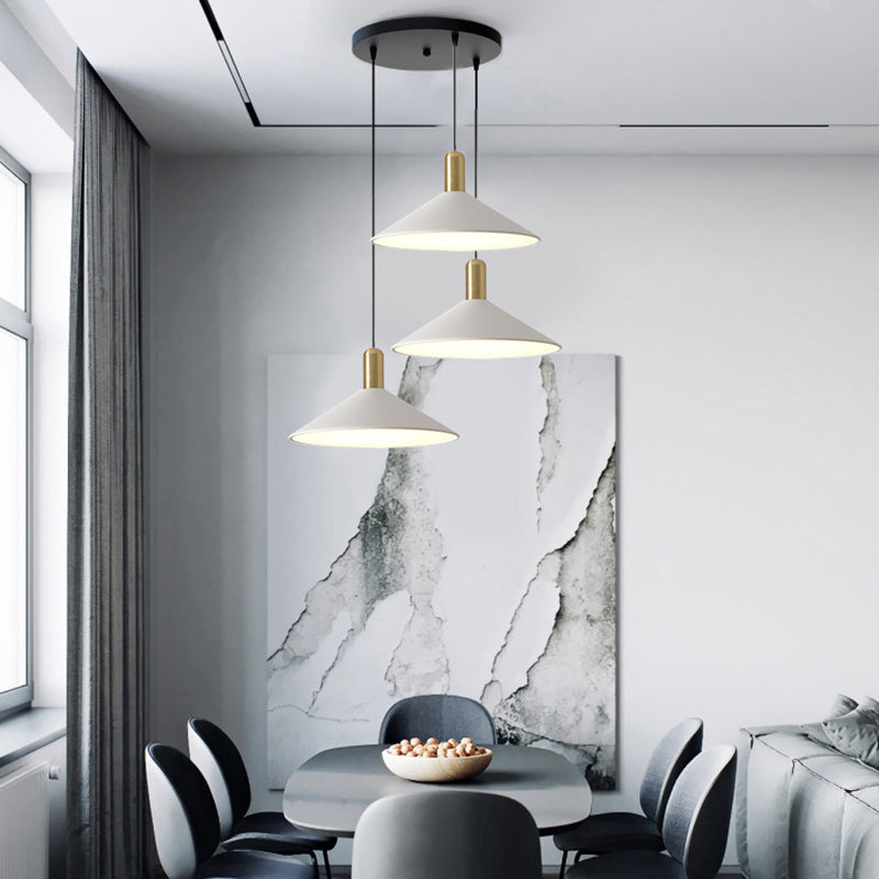 Skanto | Enkel Moderne Kegleformet LED Pendellampe